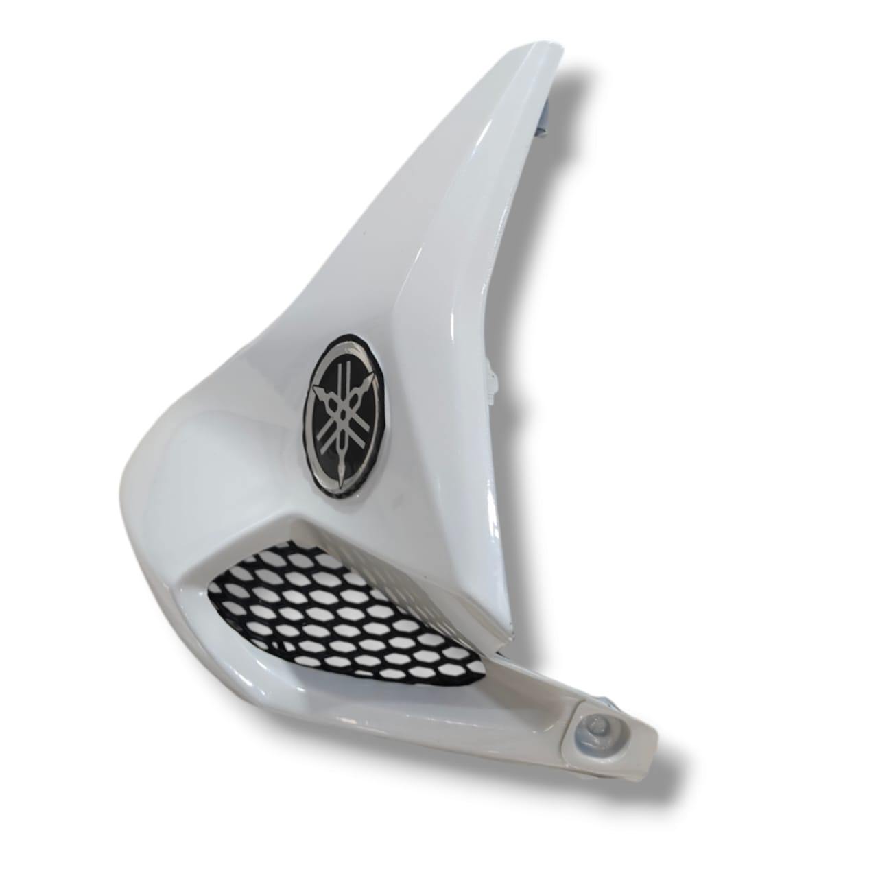TPFC FOR YAMAHA FZ V2 OPAL WHITE BIJJAN ACCESSORIES